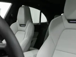 Porsche Macan Electric 4S AWD 2026