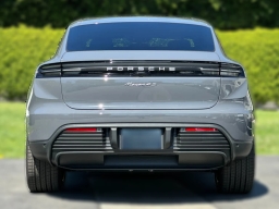 Porsche Macan Electric 4S AWD 2026