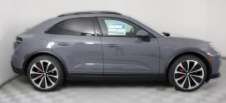 Porsche Macan Electric 4S AWD 2026