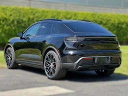 Porsche Macan Electric 4S AWD 2026