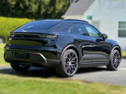 Porsche Macan Electric 4S AWD 2026