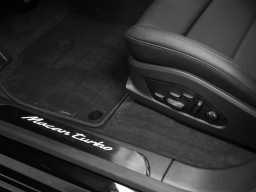 Porsche Macan Electric Turbo AWD 2026