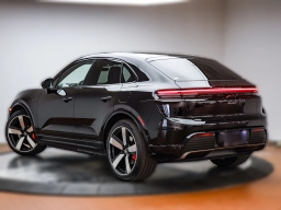 Porsche Macan Electric Turbo AWD 2026