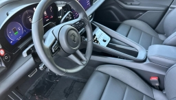 Porsche Macan Electric Turbo AWD 2026