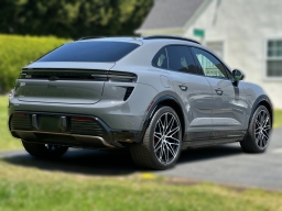 Porsche Macan Electric Turbo AWD 2026