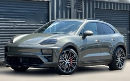 Porsche Macan Electric Turbo AWD 2026