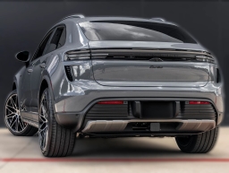 Porsche Macan Electric Turbo AWD 2026
