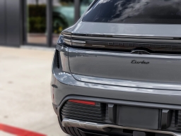 Porsche Macan Electric Turbo AWD 2026