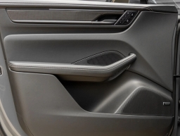 Porsche Macan Electric Turbo AWD 2026