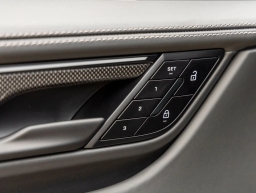 Porsche Macan Electric Turbo AWD 2026