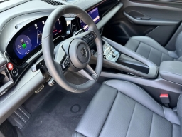 Porsche Macan Electric Turbo AWD 2026