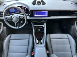 Porsche Macan Electric Turbo AWD 2026
