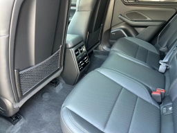 Porsche Macan Electric Turbo AWD 2026