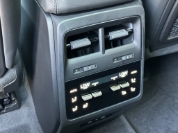 Porsche Macan Electric Turbo AWD 2026