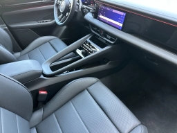 Porsche Macan Electric Turbo AWD 2026