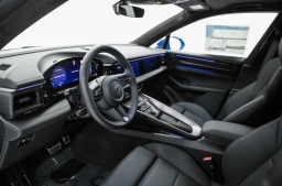 Porsche Macan Electric Turbo AWD 2026
