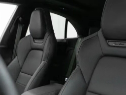 Porsche Macan Electric Turbo AWD 2026