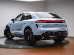 Porsche Macan Electric Turbo AWD 2025