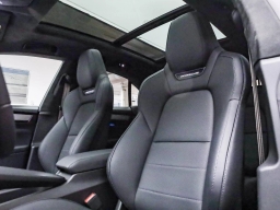 Porsche Macan Electric Turbo AWD 2025