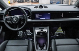 Porsche Macan Electric Turbo AWD 2025