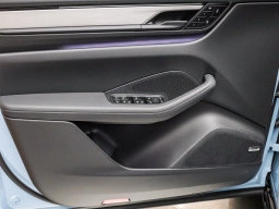 Porsche Macan Electric Turbo AWD 2025