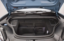 Porsche Macan Electric Turbo AWD 2025