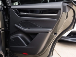 Porsche Macan Electric RWD 2026