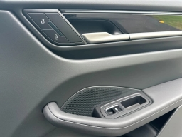 Porsche Macan Electric RWD 2026