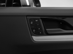 Porsche Cayenne E-Hybrid AWD 2026