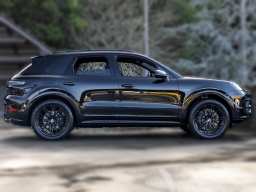 Porsche Cayenne E-Hybrid AWD 2026