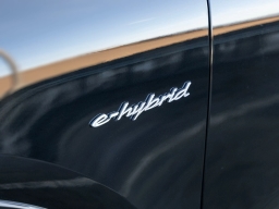 Porsche Cayenne E-Hybrid AWD 2026