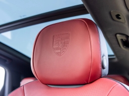 Porsche Cayenne E-Hybrid AWD 2026