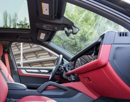 Porsche Cayenne E-Hybrid AWD 2026