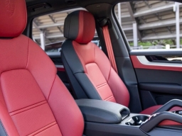 Porsche Cayenne E-Hybrid AWD 2026
