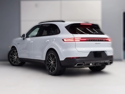 Porsche Cayenne E-Hybrid AWD 2026