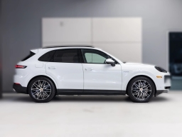Porsche Cayenne E-Hybrid AWD 2026
