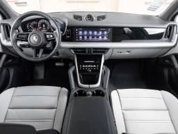 Porsche Cayenne E-Hybrid AWD 2026