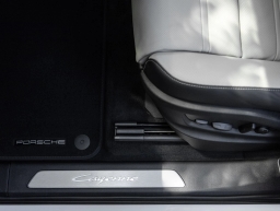 Porsche Cayenne E-Hybrid AWD 2026