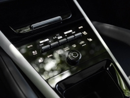 Porsche Cayenne E-Hybrid AWD 2026