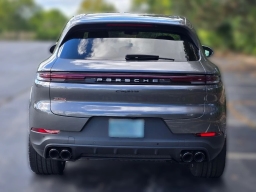 Porsche Cayenne E-Hybrid AWD 2026
