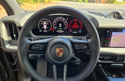 Porsche Cayenne E-Hybrid AWD 2026
