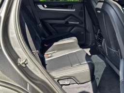 Porsche Cayenne E-Hybrid AWD 2026