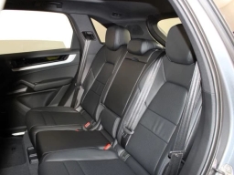 Porsche Cayenne E-Hybrid AWD 2026