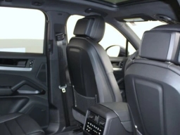 Porsche Cayenne E-Hybrid AWD 2026