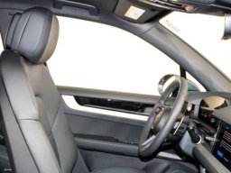 Porsche Cayenne E-Hybrid AWD 2026