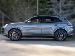Porsche Cayenne E-Hybrid AWD 2026