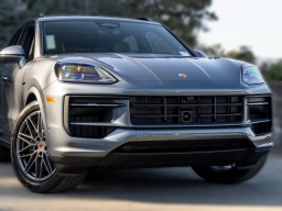 Porsche Cayenne E-Hybrid AWD 2026