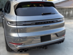 Porsche Cayenne E-Hybrid AWD 2026