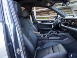 Porsche Cayenne E-Hybrid AWD 2026
