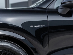 Porsche Cayenne E-Hybrid AWD 2026